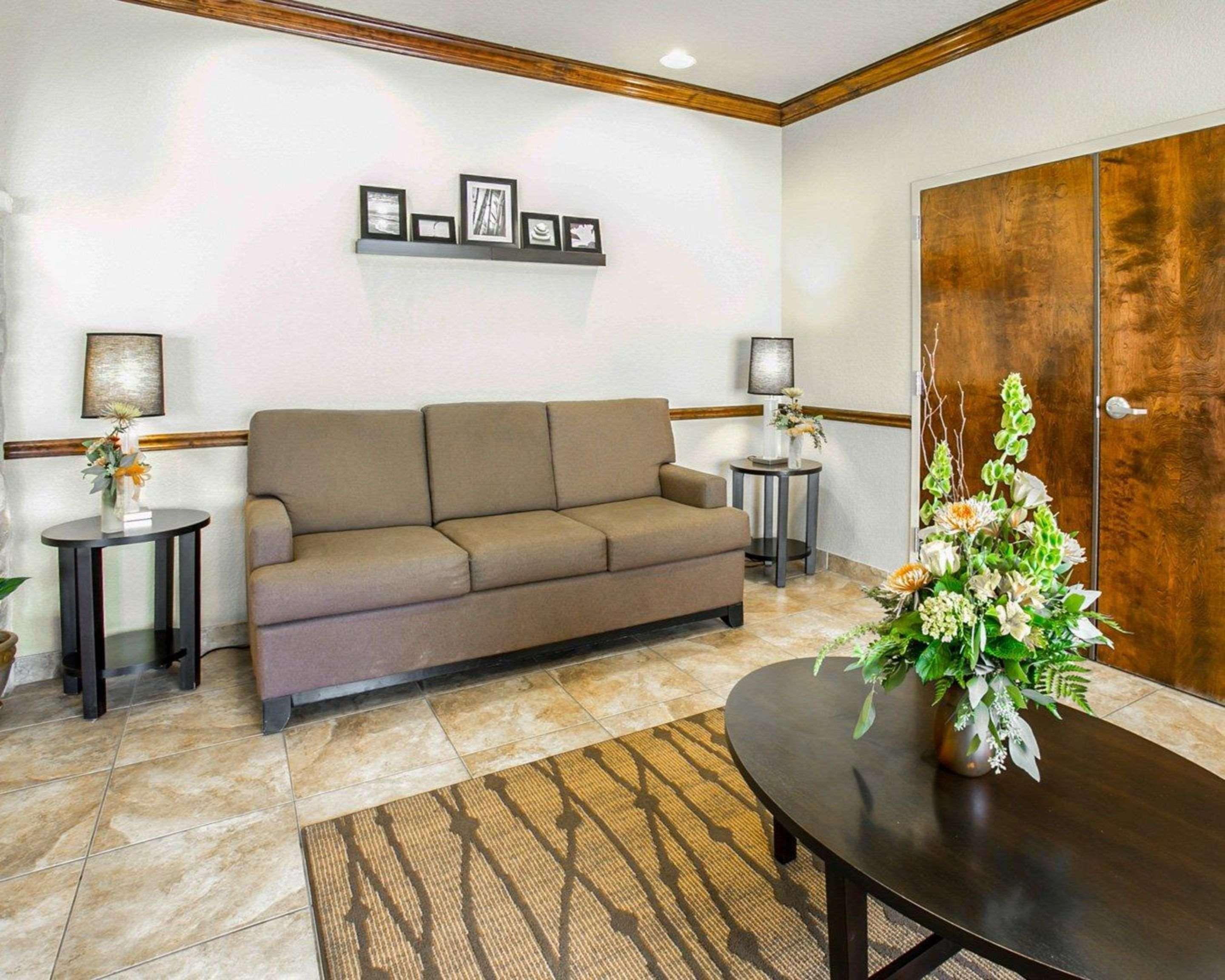 Sleep Inn & Suites Gonzales Near Palmetto State Park Екстериор снимка