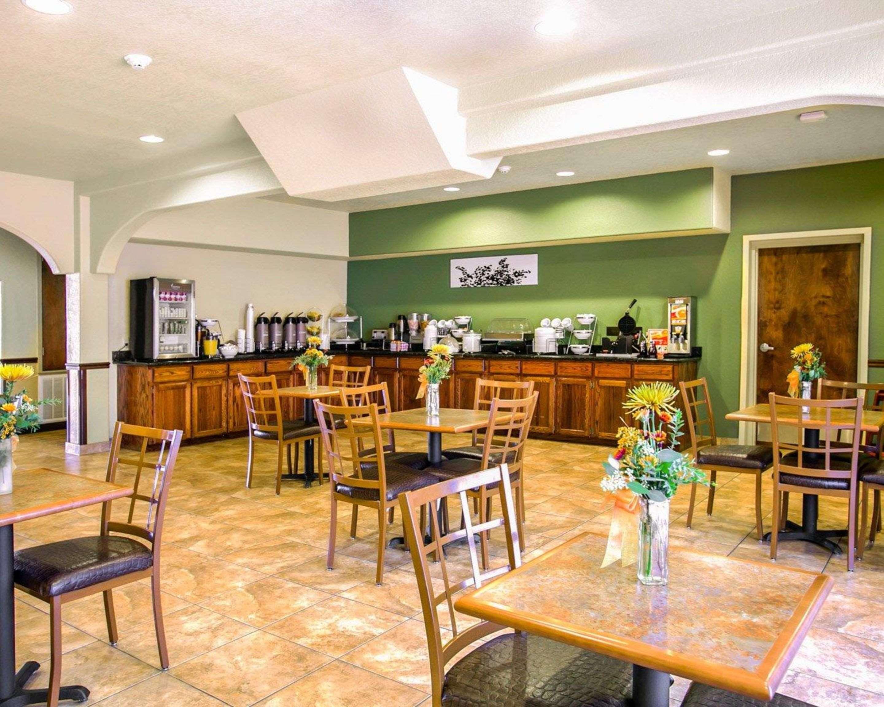 Sleep Inn & Suites Gonzales Near Palmetto State Park Екстериор снимка