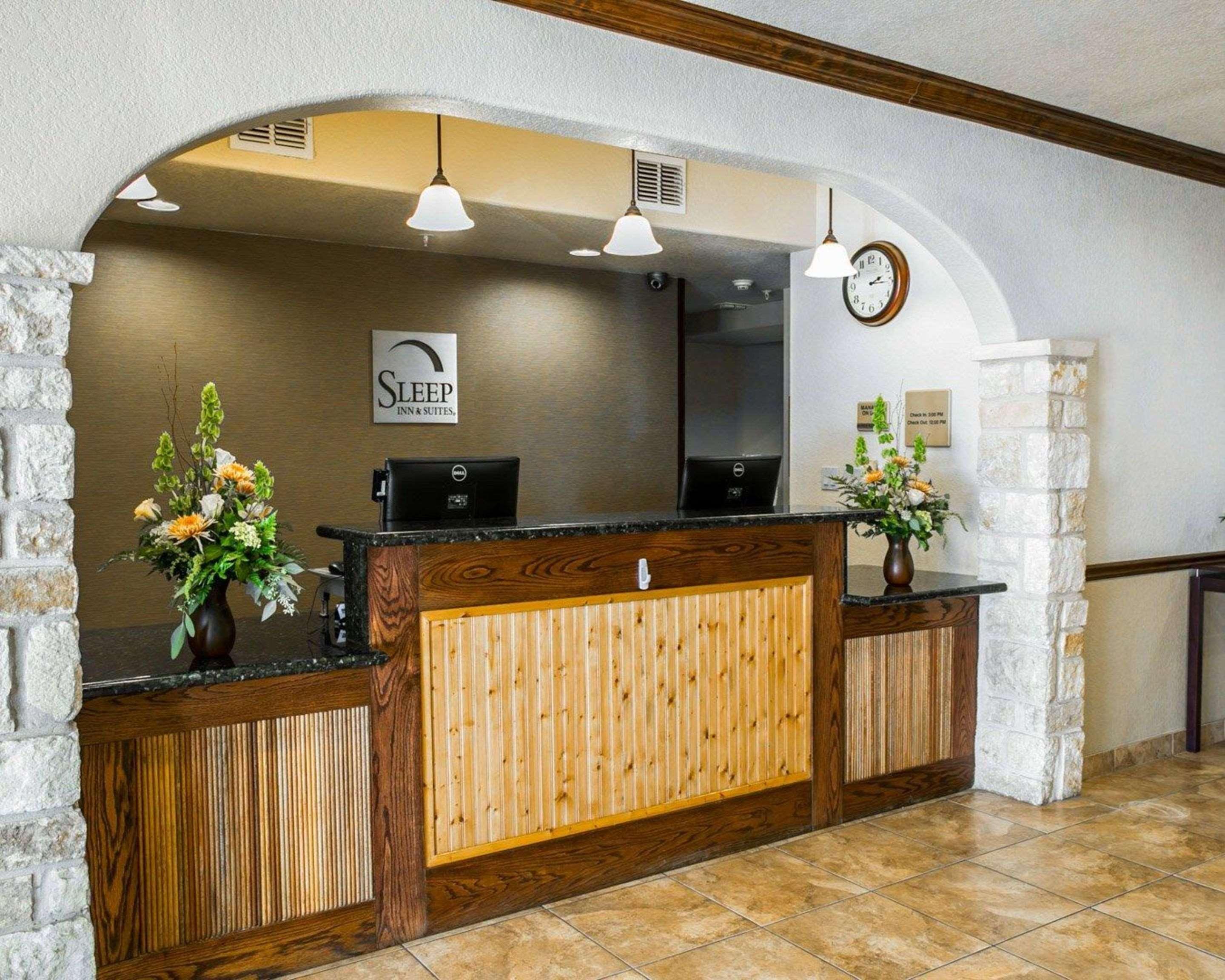 Sleep Inn & Suites Gonzales Near Palmetto State Park Екстериор снимка